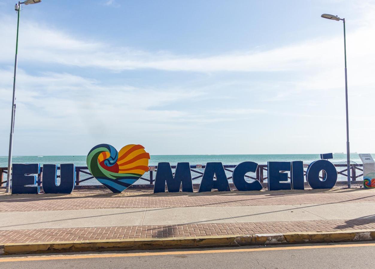 Duplex De Alto Padrao Na Praia De Pajucara Maceio  Luaran gambar